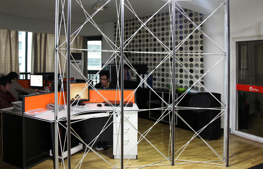 拉網(wǎng)展架設計制作